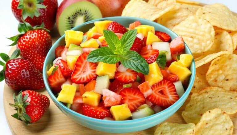 fruit salsa and sweet chips